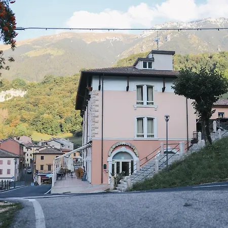 Baldo فندق Ferrara di Monte Baldo