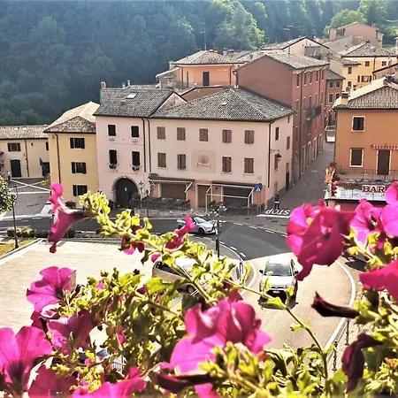 酒店 Baldo Ferrara di Monte Baldo