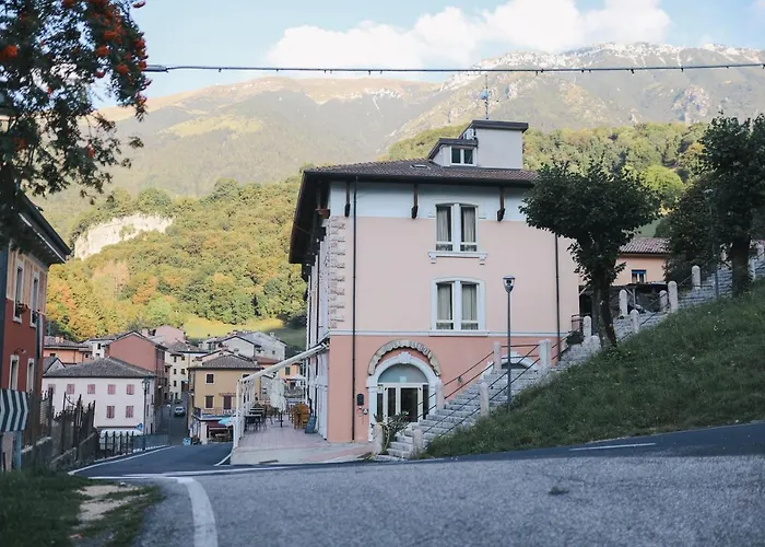 Baldo Hotell Ferrara di Monte Baldo